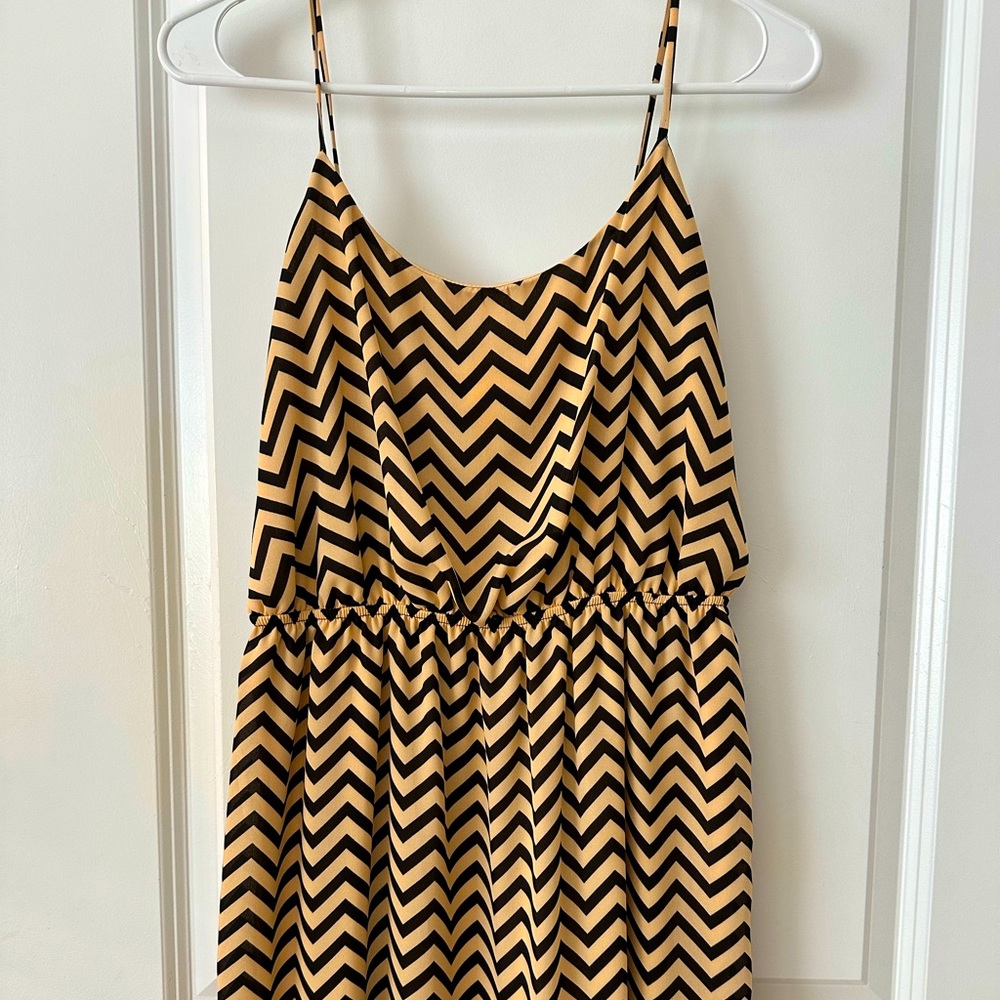 Chevron dress 🖤